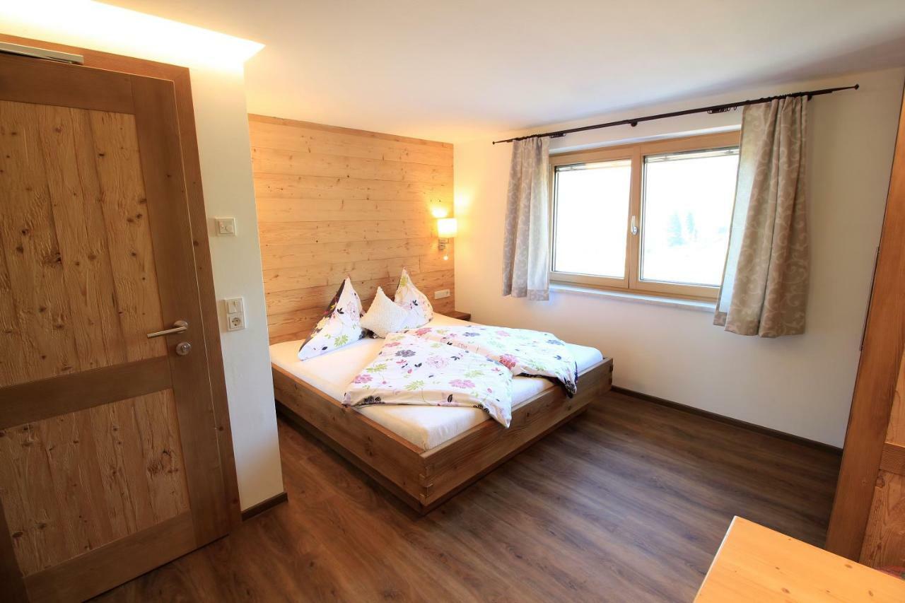 Pension Tannenhof Leogang Rom bilde